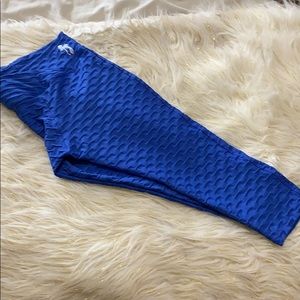 Capris royal blue leggings
